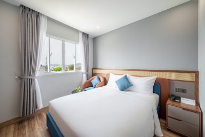 Phòng Deluxe Double City View tại Tahiti Central Phú Quốc